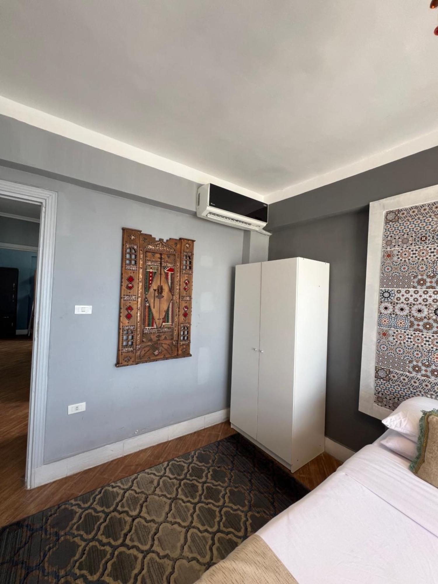 Downtown Sea View Apartment