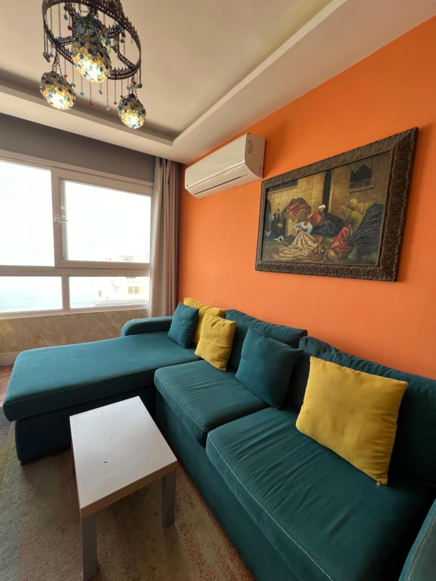 Downtown Sea View Apartament *