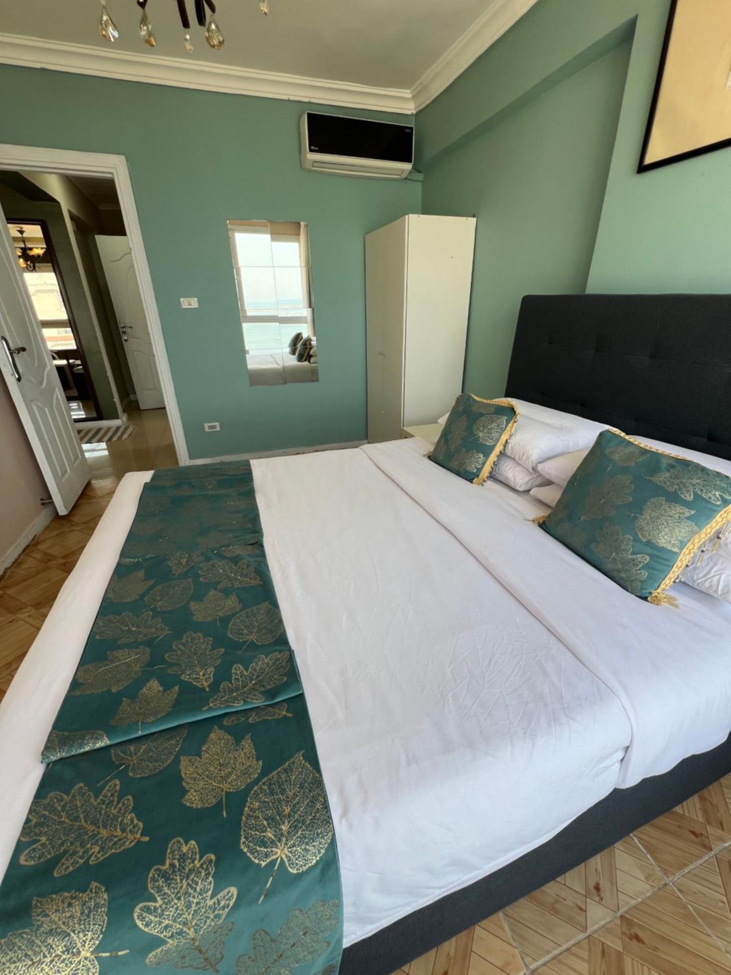 Downtown Sea View Apartament Aleksandria